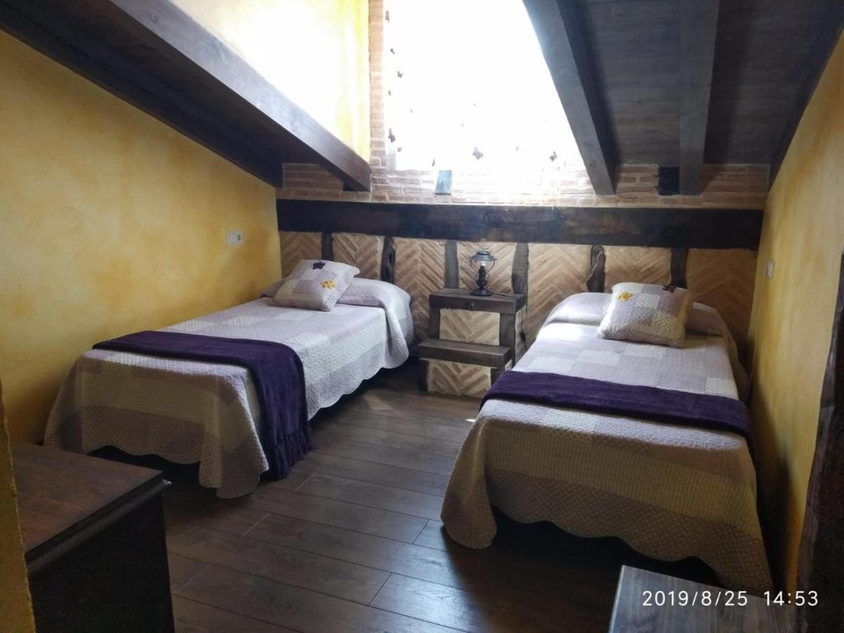 Casa Rural La Charolesa Aguilera Экстерьер фото
