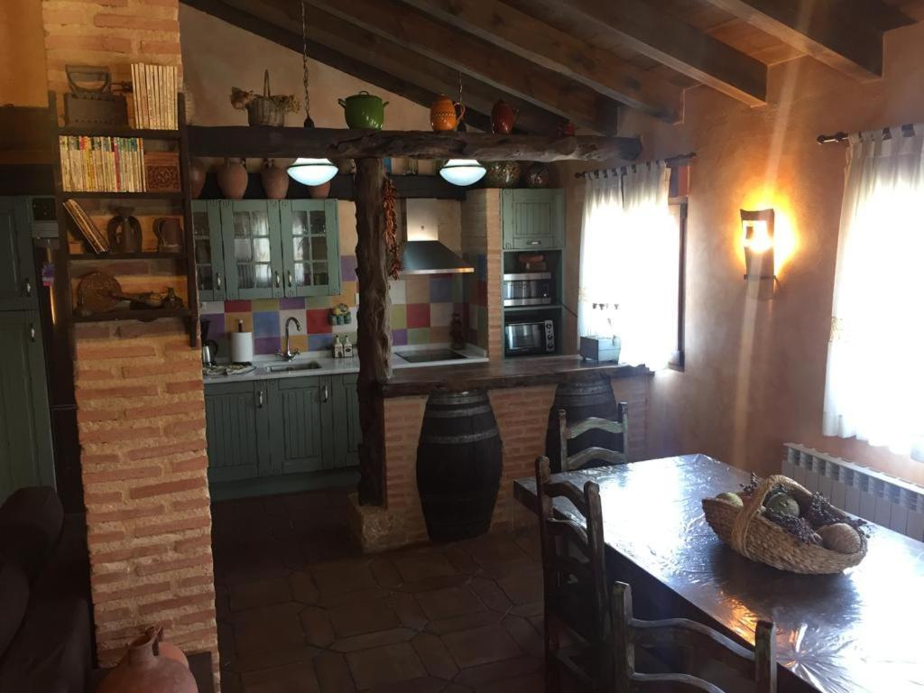 Casa Rural La Charolesa Aguilera Экстерьер фото